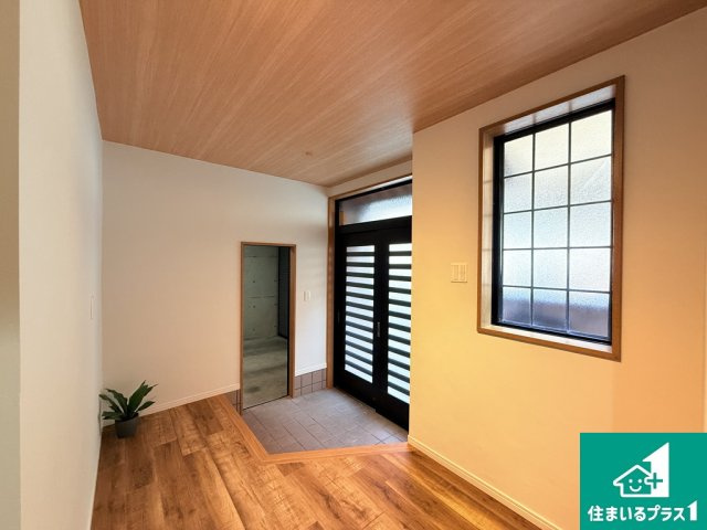 浜口東３丁目　中古戸建の玄関