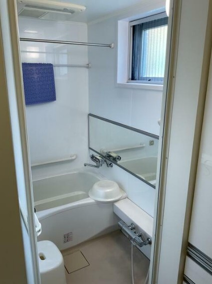 西保木間貸家の浴室|写真は以前のものを使用しています。