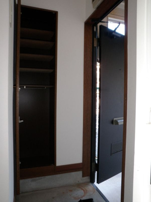 【玄関】 | メイプル田中B