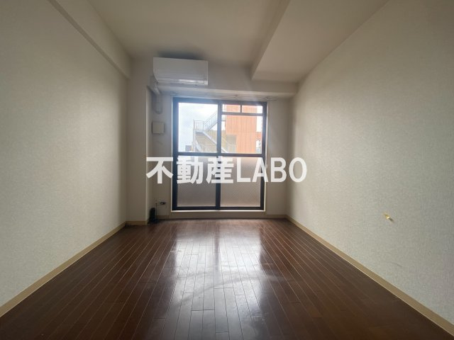 ジュネーゼグラン南堀江の寝室