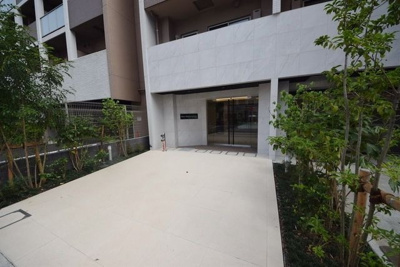 【エントランス】 | ルフレプレミアム向島 | 建物の内部です