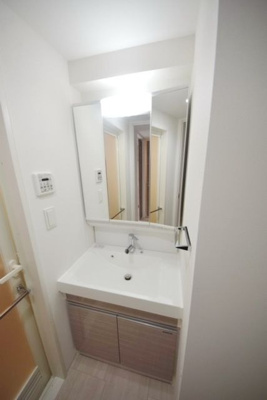 【独立洗面台】 | ルフレプレミアム向島 | 独立洗面台です