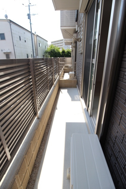 アモリール津福のバルコニー|陽当たり良好なバルコニーです