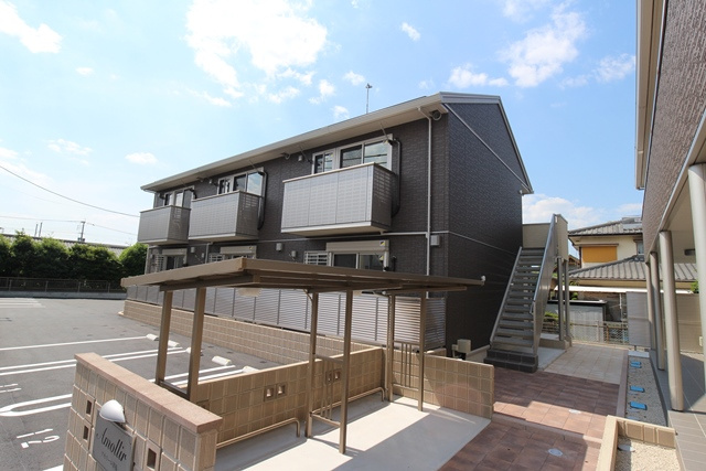 アモリール津福のエントランス