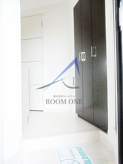 ガーラ・シティ王子 の玄関|玄関です。