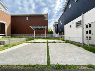 【駐車場】 | 岡崎市稲熊町8丁目　戸建