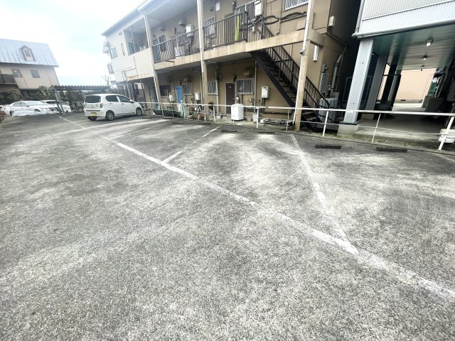 第三コーポ長門の駐車場
