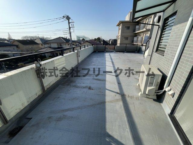 武蔵野市西久保２丁目の賃貸マンションのバルコニー