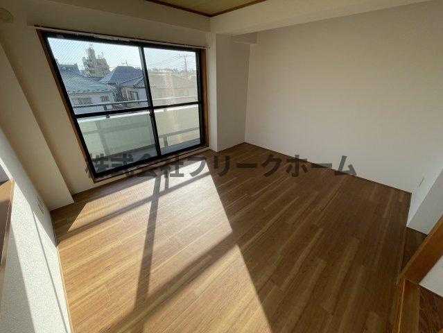 武蔵野市西久保２丁目の賃貸マンションの寝室