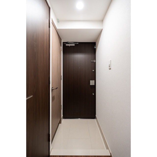 ザ・グラヴィティ新宿の玄関