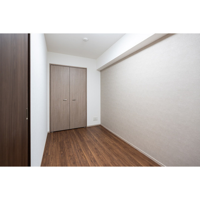 ザ・グラヴィティ新宿の洋室