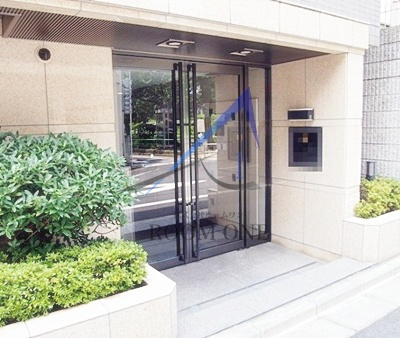 ルーブル本駒込のエントランス|エントランスです。