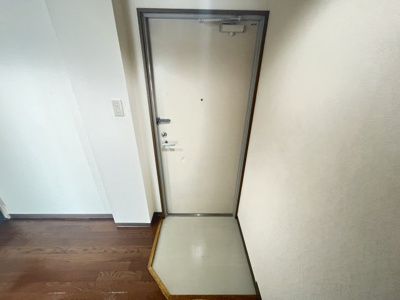 【玄関】 | エムローズ太子橋
