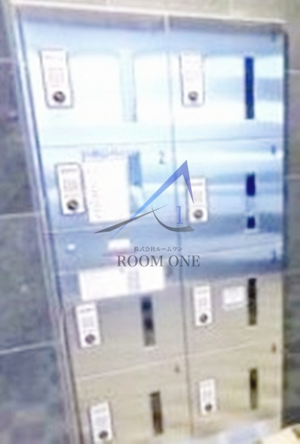 AZEST 本所吾妻橋のその他共用部分|宅配ボックスです。