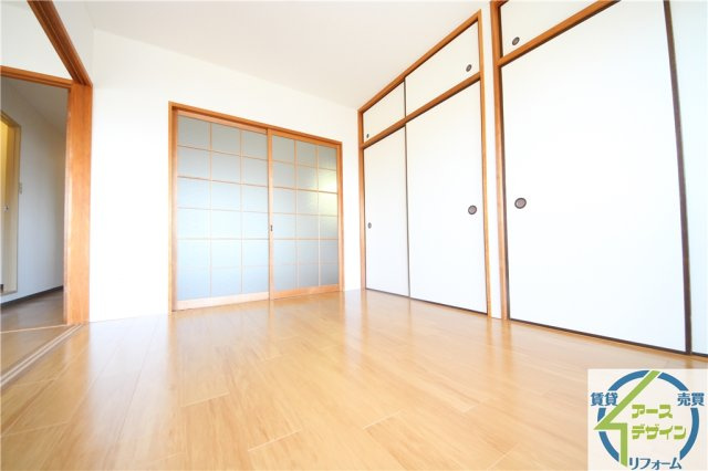 フィオーレ・ヤマダの洋室