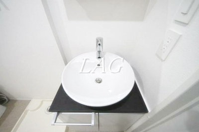 【洗面所】 | Ｖｉｌｌａ２４６５ | 独立洗面台です。