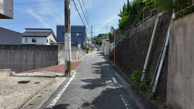 【土地】福岡市南区柏原二丁目の前面道路含む現地写真