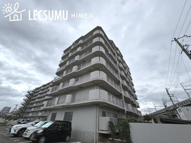姫路西スカイハイツの外観