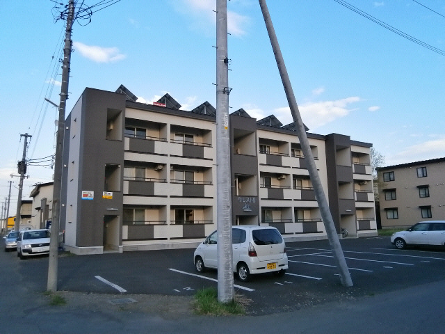 クレストⅡ(西15南12)の外観