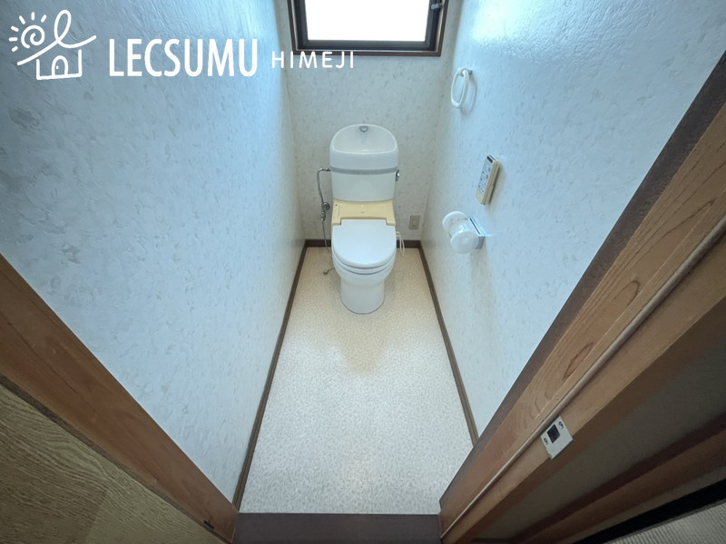姫路市幸町/中古戸建のトイレ