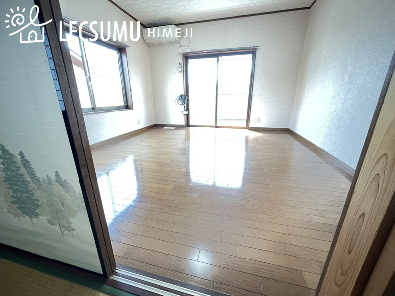 姫路市幸町/中古戸建の洋室