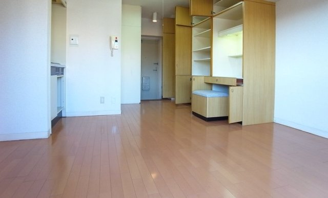 ライオンズマンション白山駅前の居間・リビング