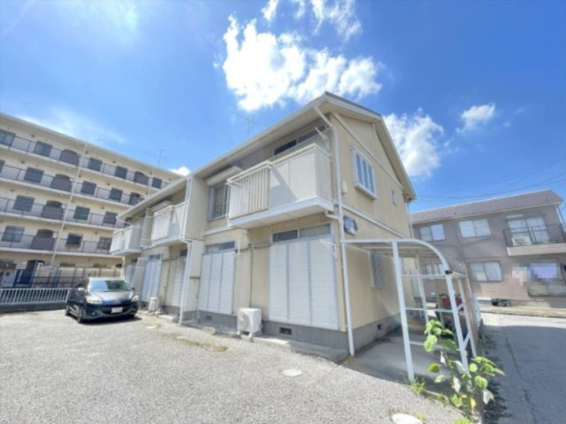 春日部市南３丁目のアパート