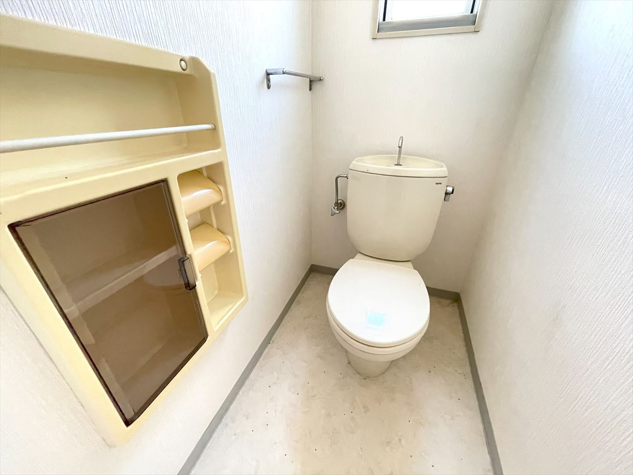 春日部市南３丁目のアパートのトイレ