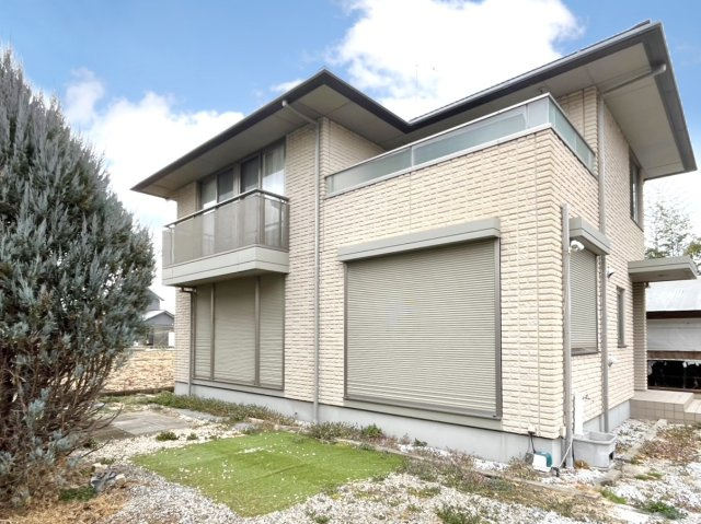 【中古戸建】本庄市北堀の外観|■外観｜土日のご見学はもちろん、平日・夜間のご案内も大歓迎です♪「今から見たい」や「仕事終わりに見たい」にもご対応できますのでお気軽にお問い合わせください♪