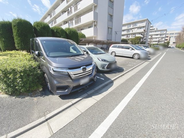 北浦和住宅3号棟の駐車場|駐車場☆