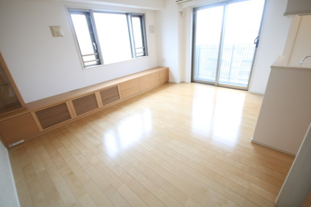 【居間・リビング】