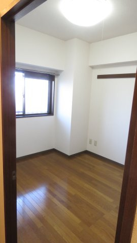 グランシャリオの洋室