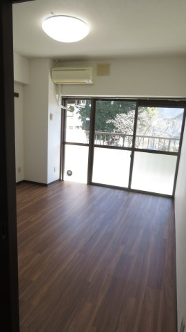 グランシャリオの洋室