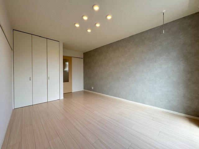 フルエクセルⅡの洋室|8.7帖洋室　アクセントクロス