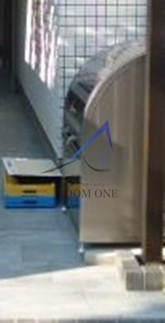 ブラン目黒本町のその他共用部分|敷地内ゴミ置き場です。