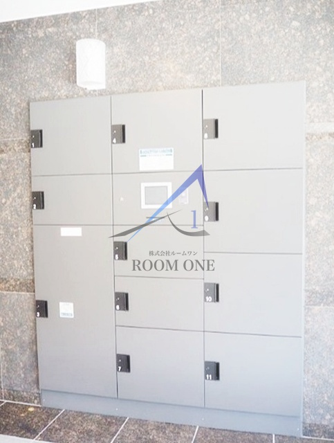 ルーブル三軒茶屋伍番館のその他共用部分|宅配ボックスです。