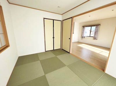 【和室】 | 姫路市花田町小川　中古戸建 | 琉球畳のお洒落な6畳の和室