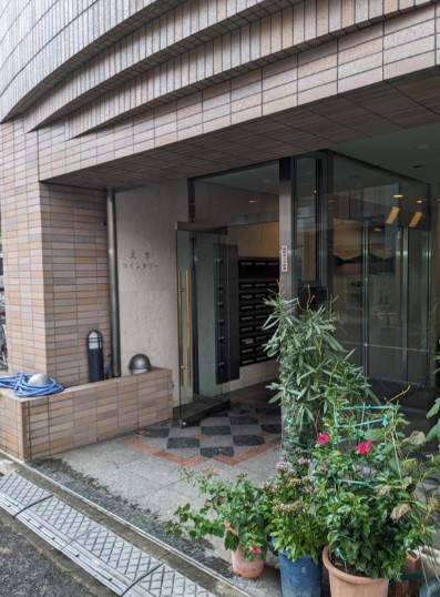 文京ツインタワーのエントランス
