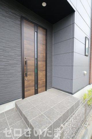《仲介手数料無料》和光市新倉４丁目1-6新築一戸建てフィット エーの玄関