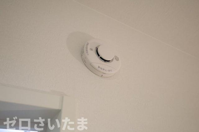 《仲介手数料無料》和光市新倉４丁目1-6新築一戸建てフィット エーのその他|火災報知器が各お部屋や廊下などに付いています。