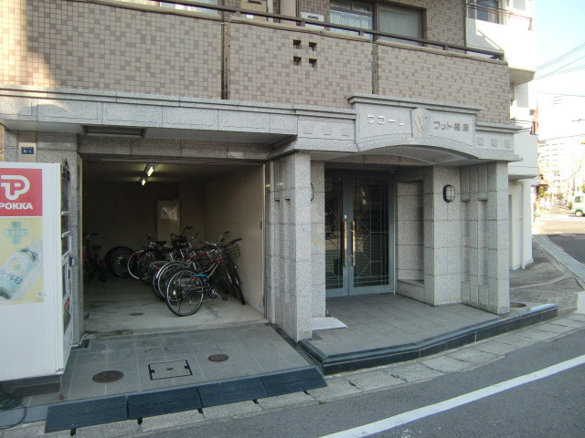 ワコーレフット篠原の外観