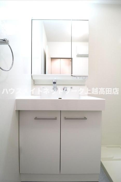 グランブルーの独立洗面台|洗髪洗面化粧台（参考反転タイプ102号室写真）
