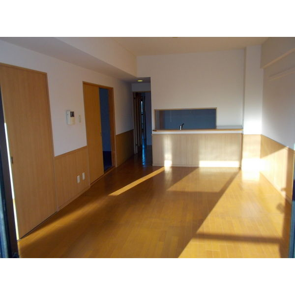 グリーンタウン宮地　Ｂ棟の居間・リビング