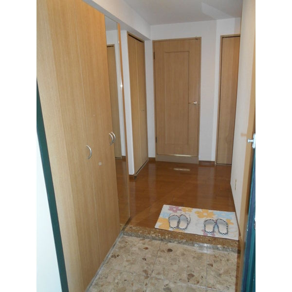 グリーンタウン宮地　Ｂ棟の玄関