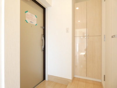 【玄関】 | Rising place浅草五番館