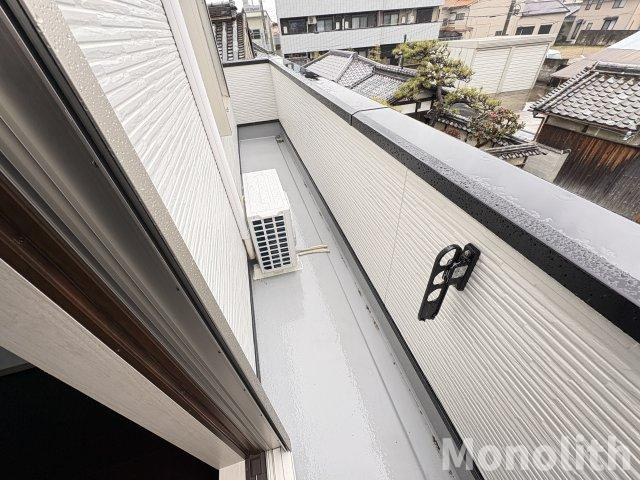 ソエル海塚のバルコニー