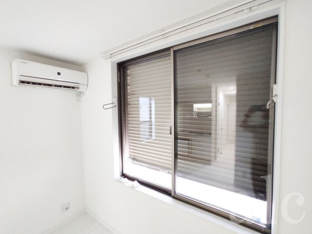 クラッソ春日町の展望|防犯シャッター、室内干し設備