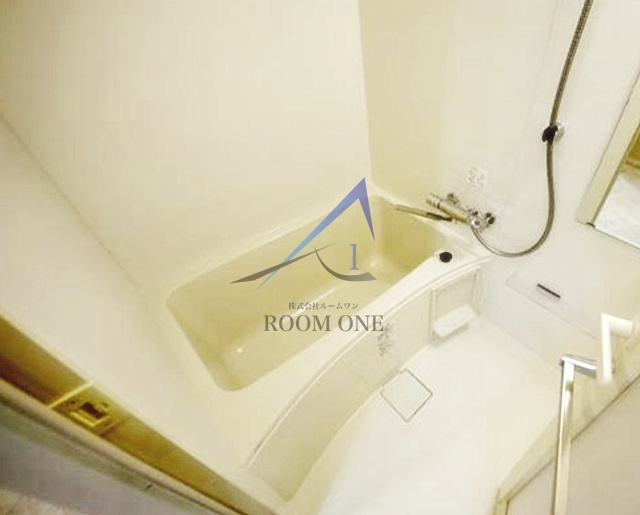 ＡＲＴＥＳＳＩＭＯ　ＥＳＩＳの浴室|お風呂です。