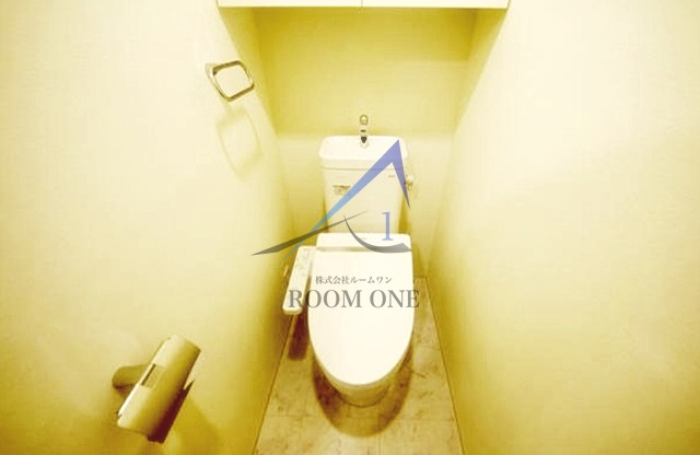 ＡＲＴＥＳＳＩＭＯ　ＥＳＩＳのトイレ|トイレです。