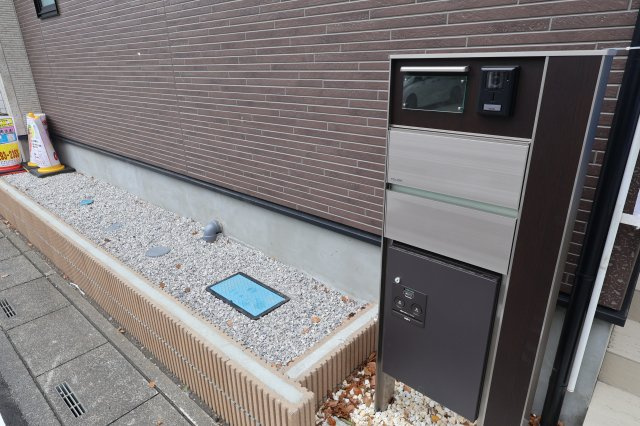 《仲介手数料無料》志木市上宗岡３丁目11-22新築一戸建てブルーミングガーデンのセキュリティ